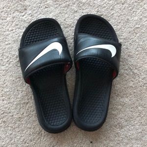 Nike slides